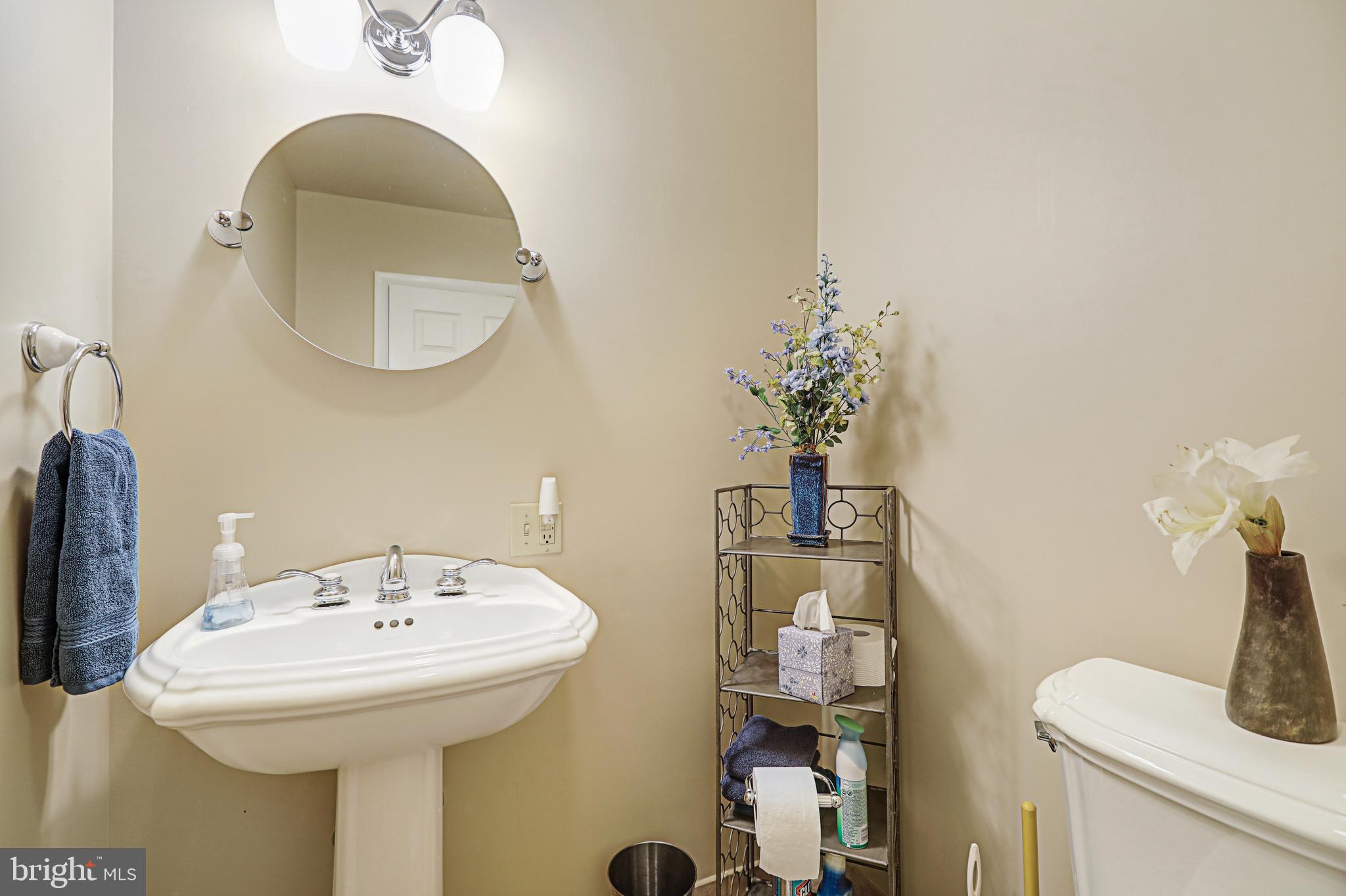 824 Windsor Road Cumberland, MD 21502 - Photo 7 of 28 Bath off of great room...