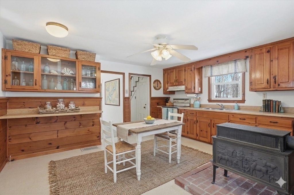 129 Whittier Road Haverhill, MA 01830 - Photo 14 of 42 Gallery Image 14