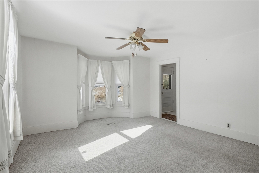 129 Whittier Road Haverhill, MA 01830 - Photo 8 of 42 Gallery Image 8