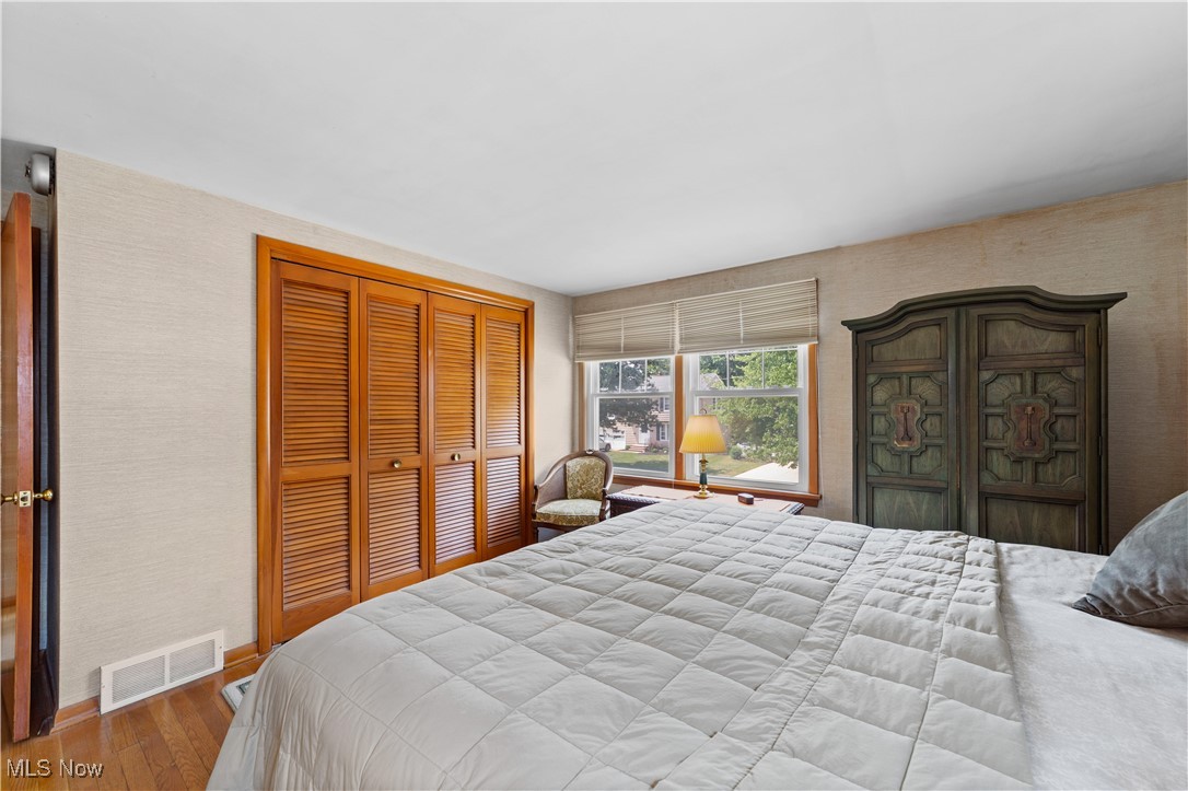 1043 Piermont Road Cleveland, OH 44121 - Photo 27 of 40 Gallery Image 27
