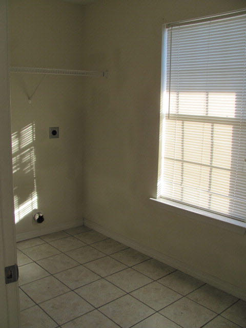 416 West Pedigo Avenue, Unit B Foley, AL 36535 - Photo 2 of 8 Utility Room