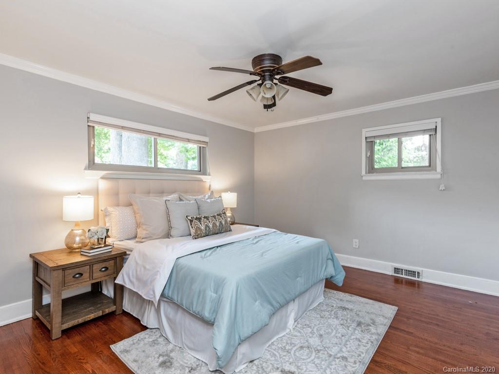 5609 Murrayhill Road Charlotte, NC 28210 - Photo 12 of 27 Gallery Image 12