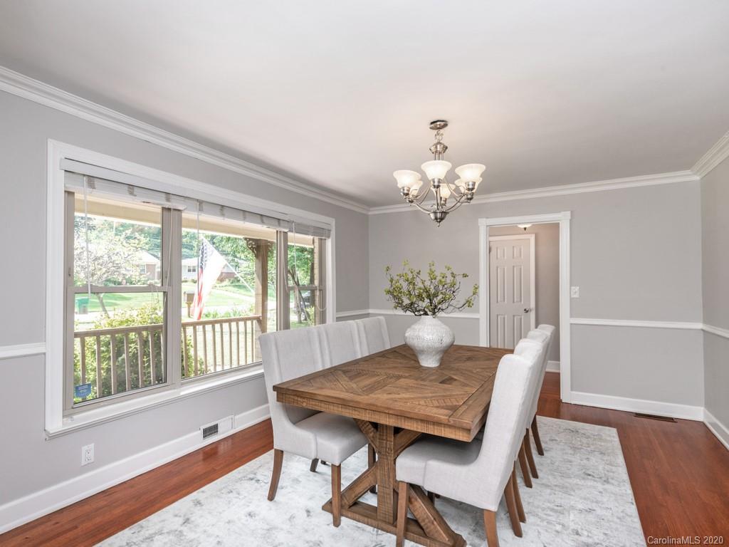 5609 Murrayhill Road Charlotte, NC 28210 - Photo 6 of 27 Gallery Image 6