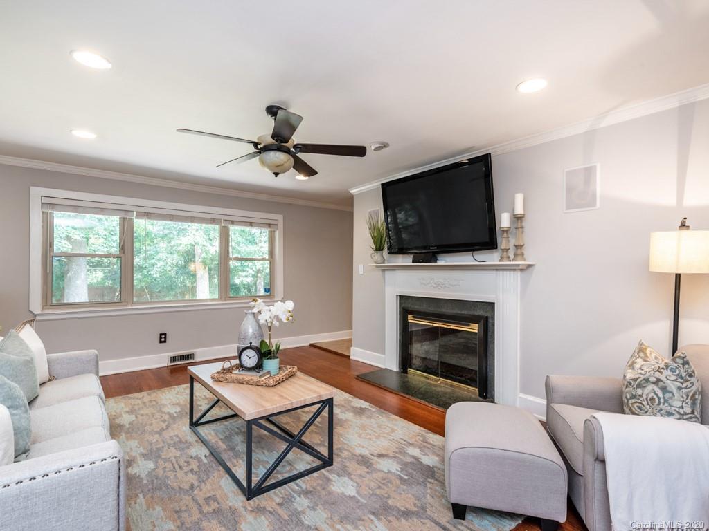 5609 Murrayhill Road Charlotte, NC 28210 - Photo 7 of 27 Gallery Image 7