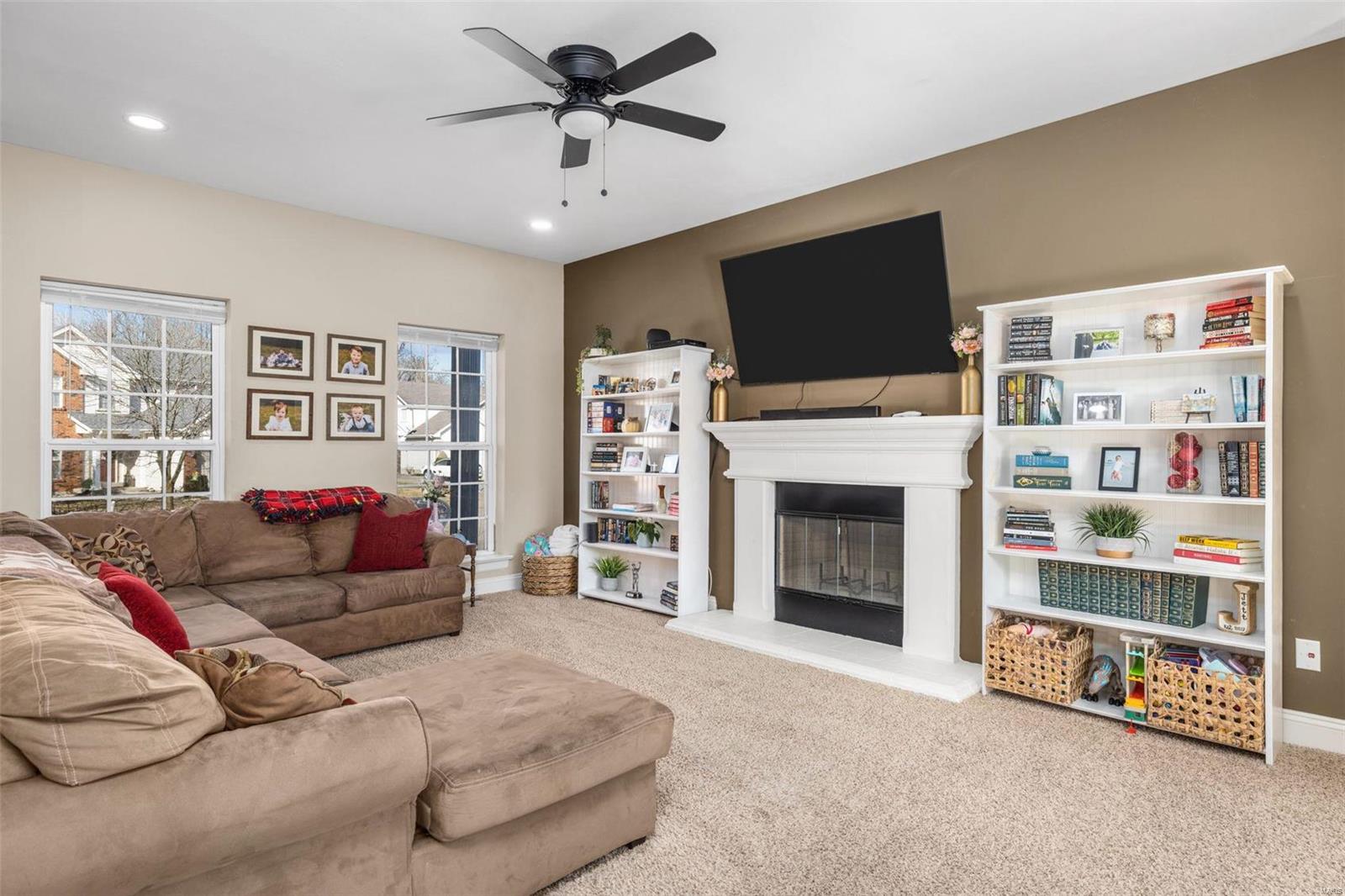 586 Brook Meadow Drive Ballwin, MO 63021 - Photo 6 of 45