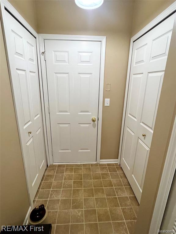 46117 Rhodes Drive, Unit 298 Macomb, MI 48044 - Photo 21 of 28 Gallery Image 21