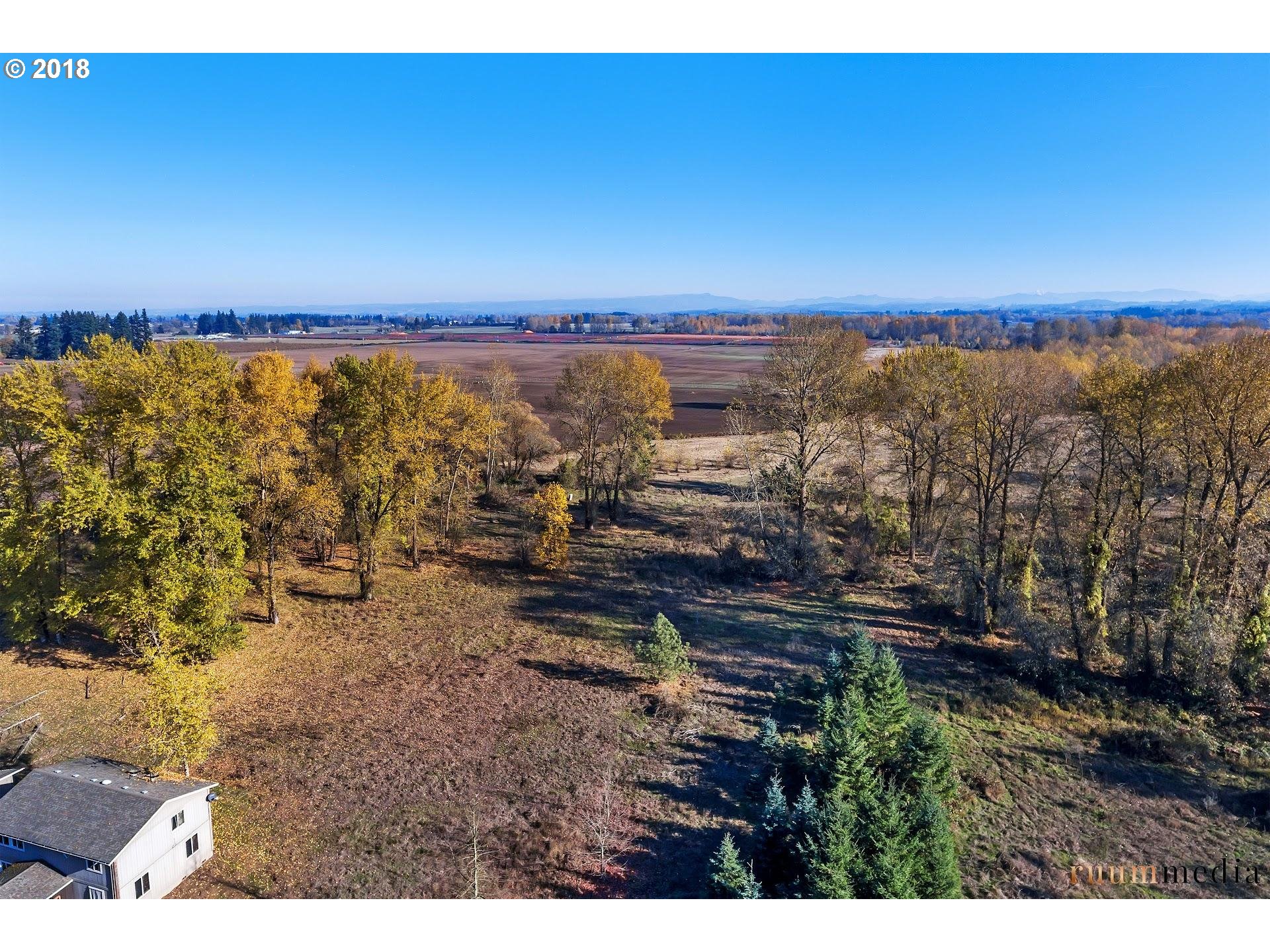 7988 Stayton Road Southeast Turner, OR 97392 - Photo 9 of 22 Gallery Image 9