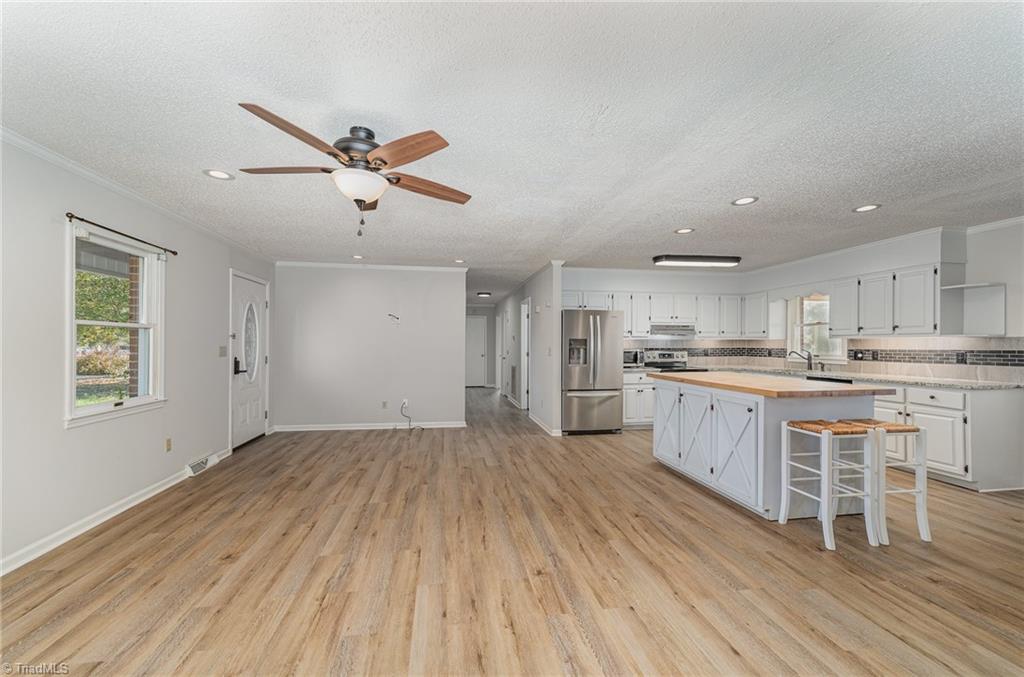 4104 Wickenham Road Walkertown, NC 27051 - Photo 10 of 30 Gallery Image 10
