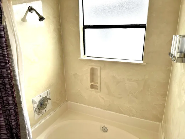 $850 | 7901 Cambridge Street, Unit 16, Houston, TX 77054