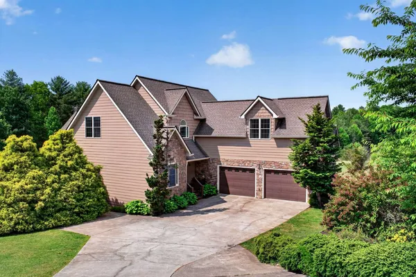 $699,000 | 100 Pond Overlook Lane, Morganton, GA 30560