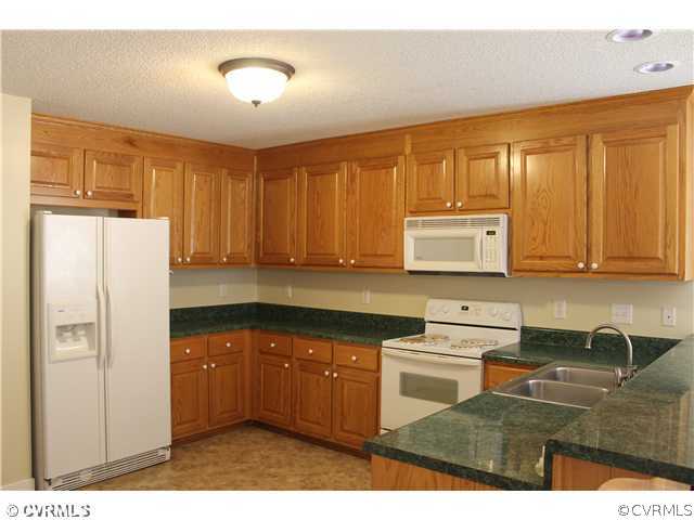 22140 Rowanty Road Carson, VA 23830 - Photo 4 of 19