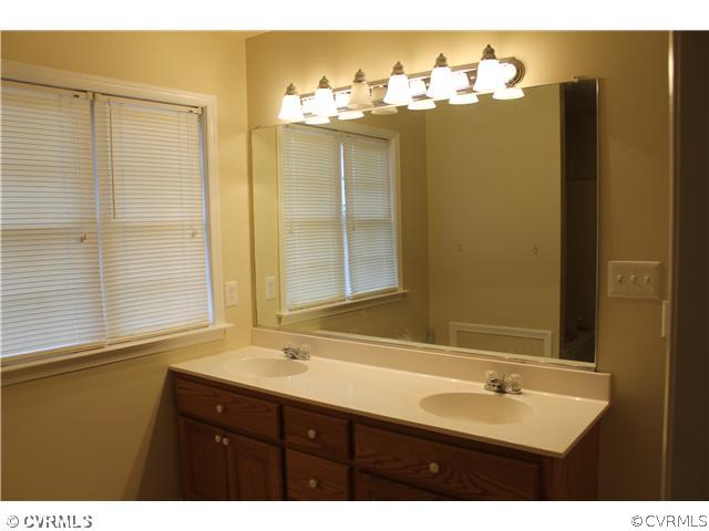 22140 Rowanty Road Carson, VA 23830 - Photo 9 of 19