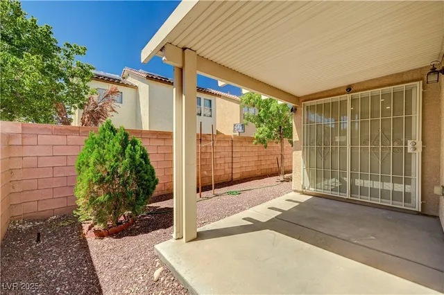 $1,795 | 4749 Golden Shimmer Avenue, Las Vegas, NV 89139