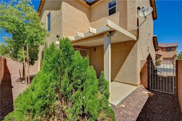 $1,795 | 4749 Golden Shimmer Avenue, Las Vegas, NV 89139