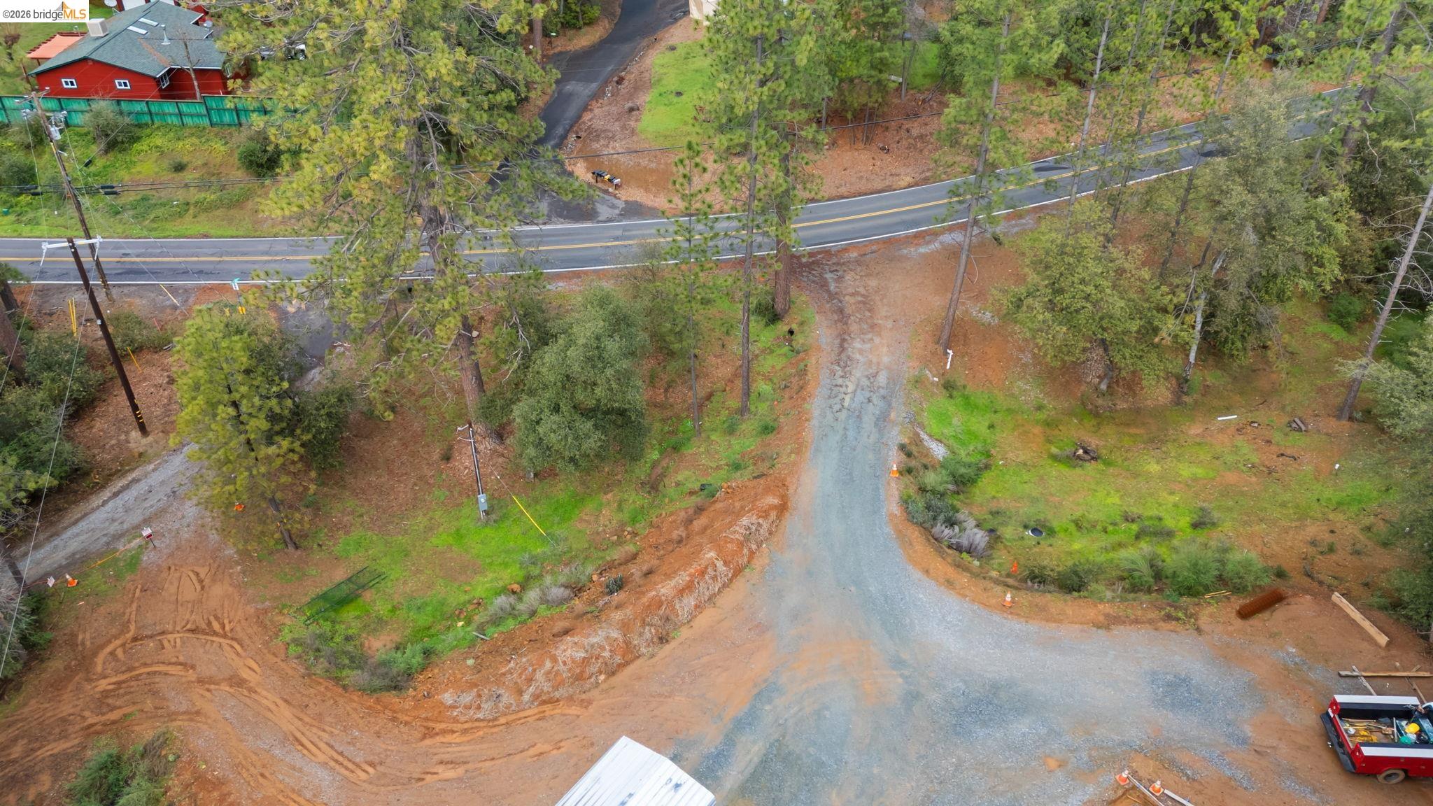 21901 Sawmill Flat Road Sonora, CA 95370 - Photo 18 of 24 a view of a yard with a pathway