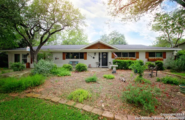 $2,500 | 113 Adobe Drive, Castle Hills, TX 78213