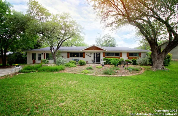$2,500 | 113 Adobe Drive, Castle Hills, TX 78213