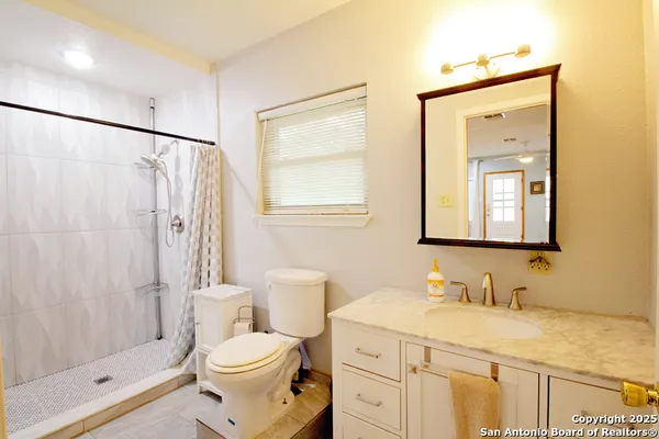 $2,500 | 113 Adobe Drive, Castle Hills, TX 78213