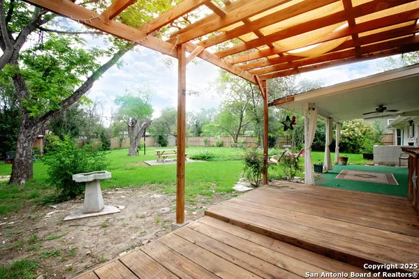 $2,500 | 113 Adobe Drive, Castle Hills, TX 78213