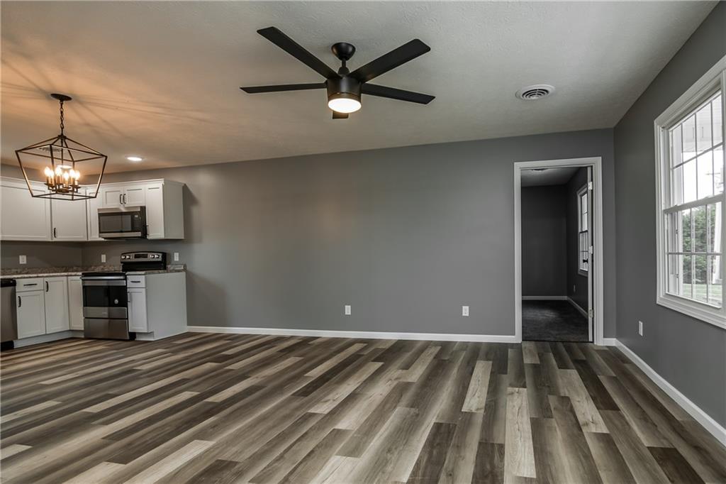 131 West Harrod Road Austin, IN 47102 - Photo 6 of 30 Gallery Image 6