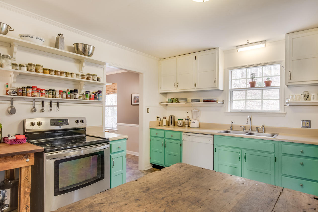 3444 Cagle Road Chattanooga, TN 37419 - Photo 8 of 22 3444 Cagle - 08