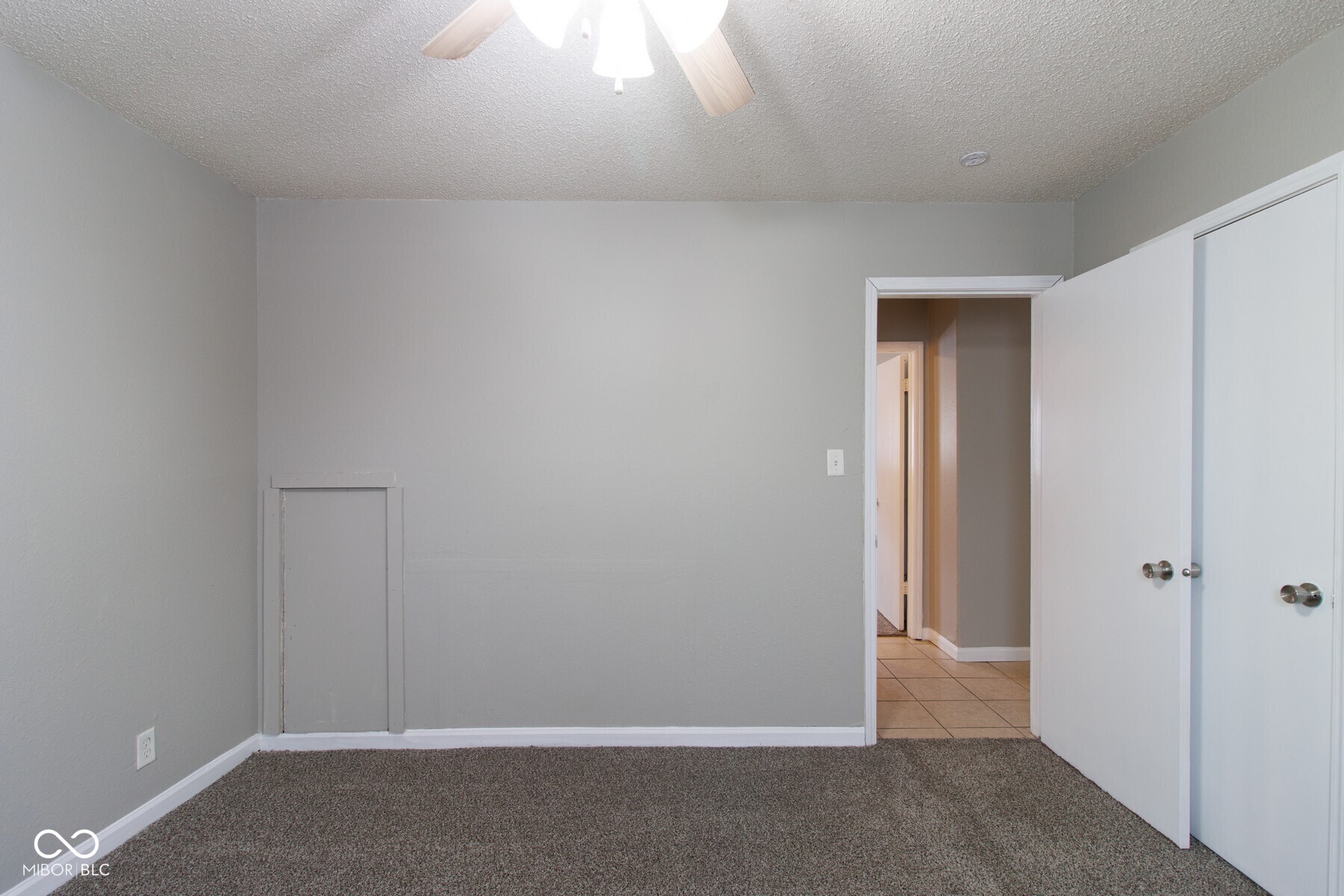 6213 Commodore Drive Indianapolis, IN 46219 - Photo 9 of 16