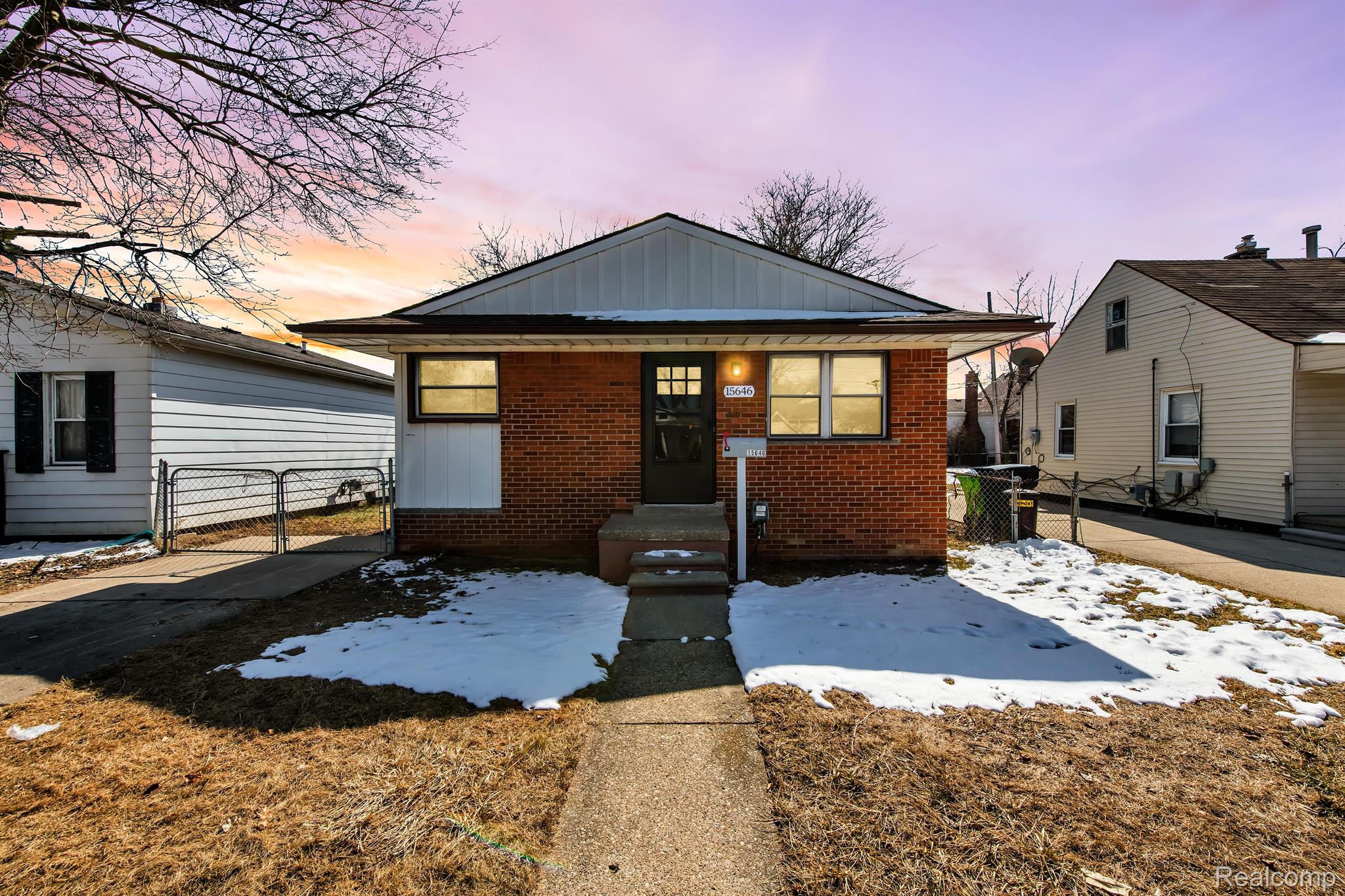 15646 Frazho Road Roseville, MI 48066 - Photo 3 of 25 Gallery Image 3