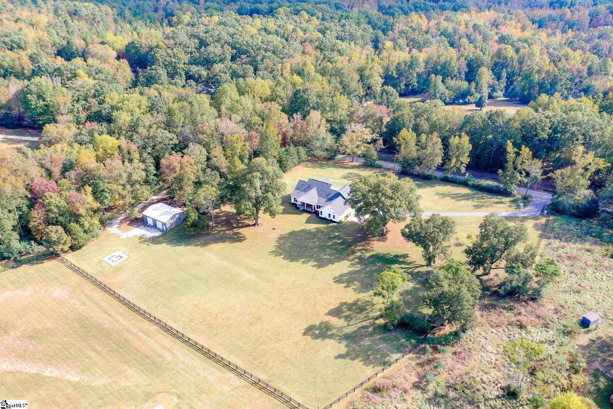 307 West Chapman Road Belton, SC 29627 - Photo 4 of 36