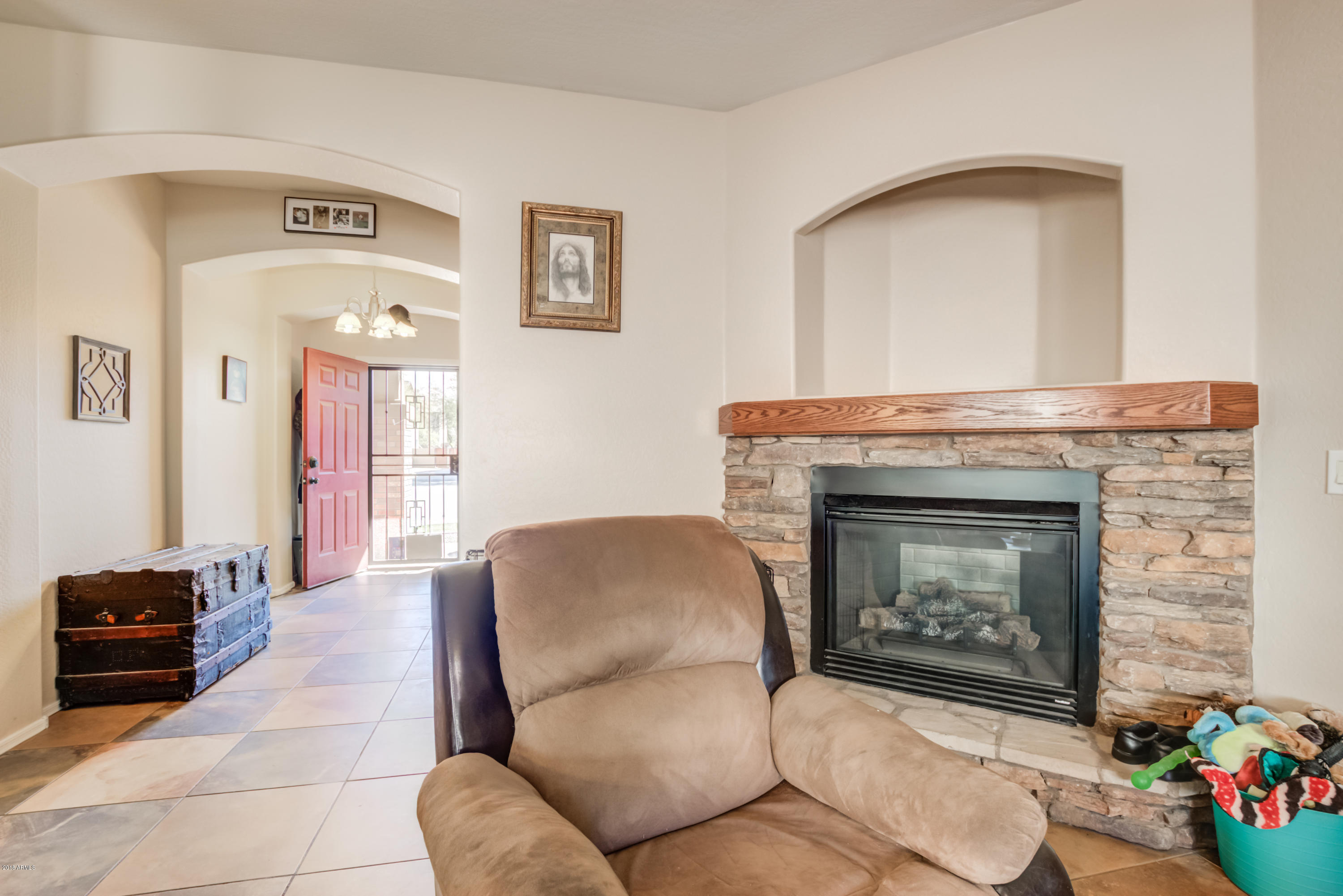 2210 East Fraktur Road Phoenix, AZ 85040 - Photo 5 of 28 Fraktur - 2210 (7)
