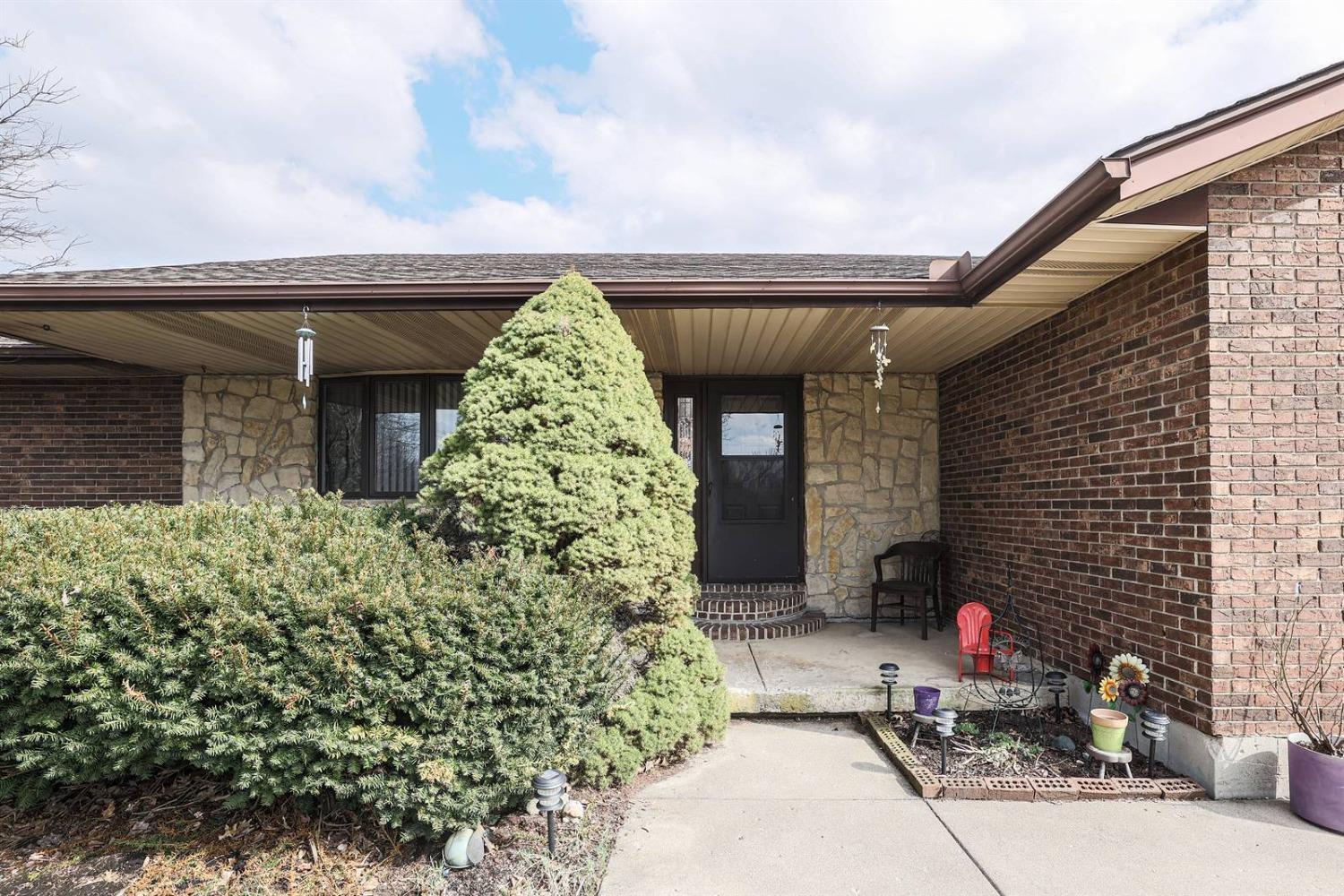 4940 Dearth Road Springboro, OH 45066 - Photo 2 of 36 Gallery Image 2