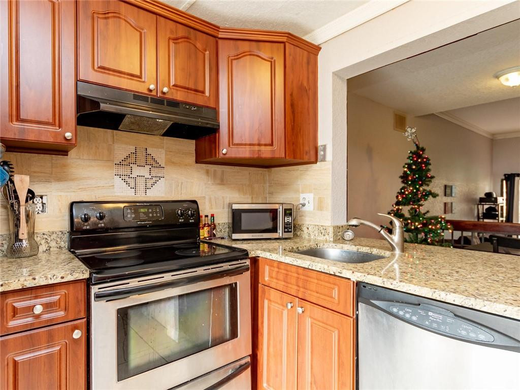2572 Riverside Drive, Unit 413 Coral Springs, FL 33065 - Photo 14 of 36 Photo 14