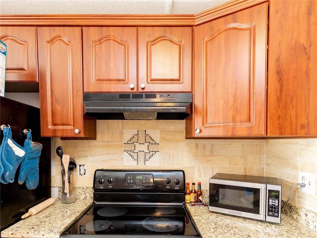 2572 Riverside Drive, Unit 413 Coral Springs, FL 33065 - Photo 15 of 36 Photo 15