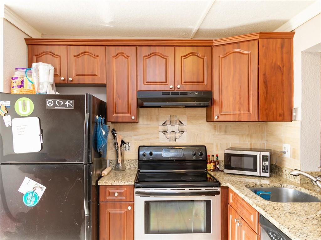 2572 Riverside Drive, Unit 413 Coral Springs, FL 33065 - Photo 17 of 36 Photo 17