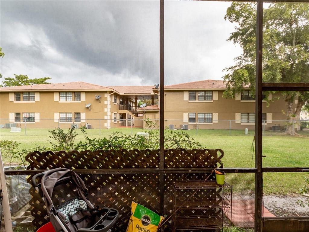2572 Riverside Drive, Unit 413 Coral Springs, FL 33065 - Photo 33 of 36 Photo 33
