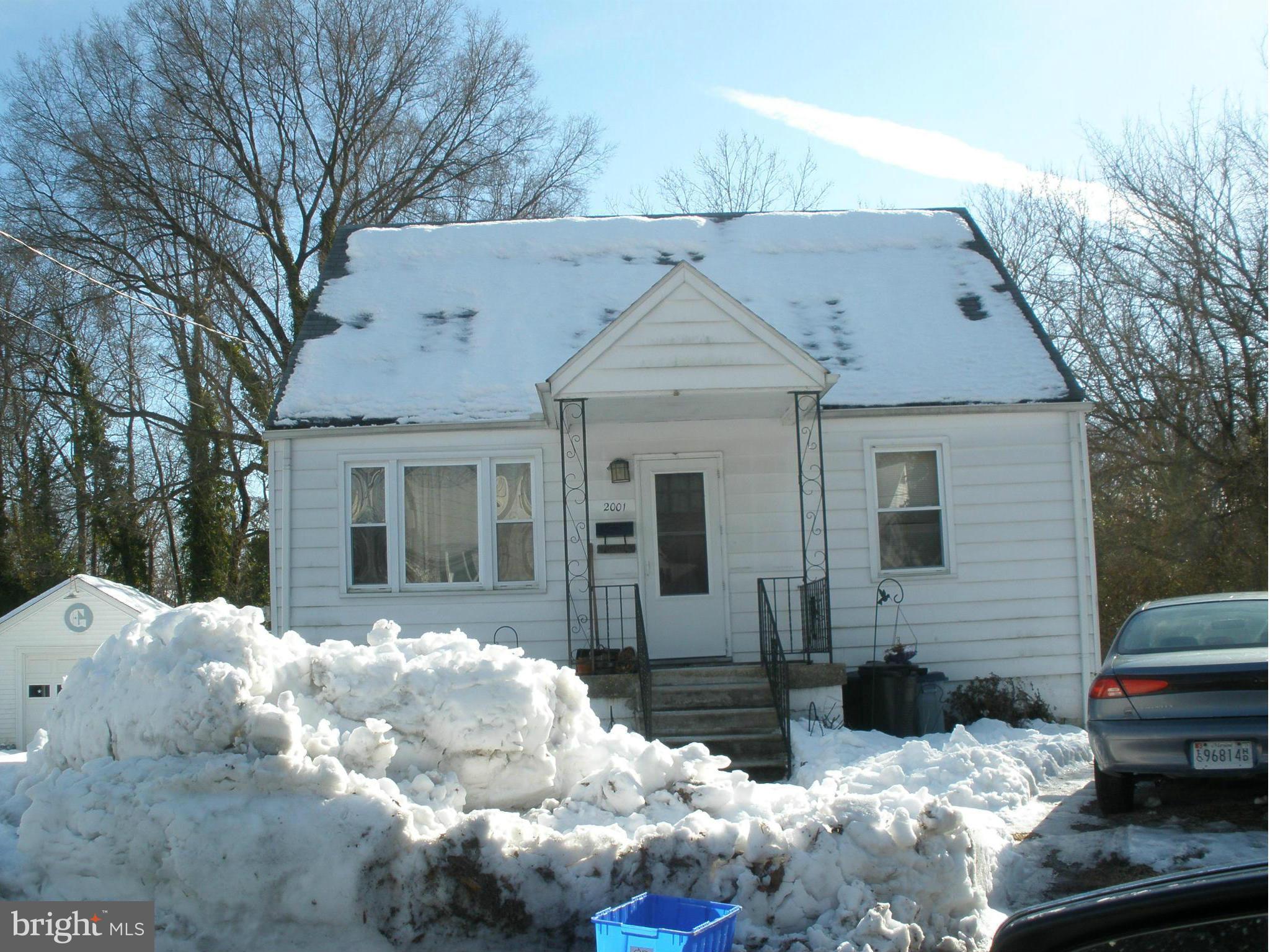 2001 Oakland Road Baltimore, MD 21220 - Photo 2 of 2 Exterior (Front)