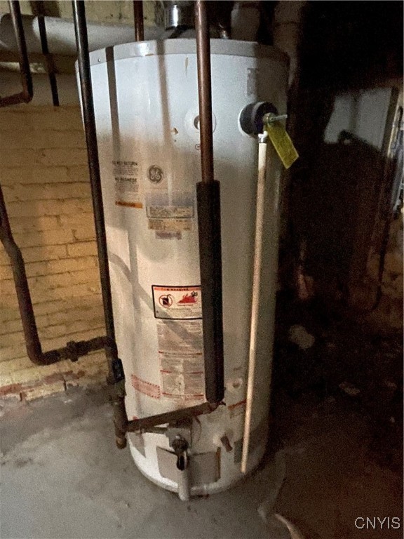 702 Danforth Street Syracuse, NY 13208 - Photo 27 of 32