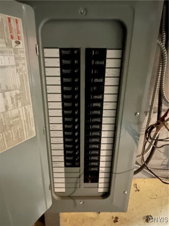 702 Danforth Street Syracuse, NY 13208 - Photo 28 of 32