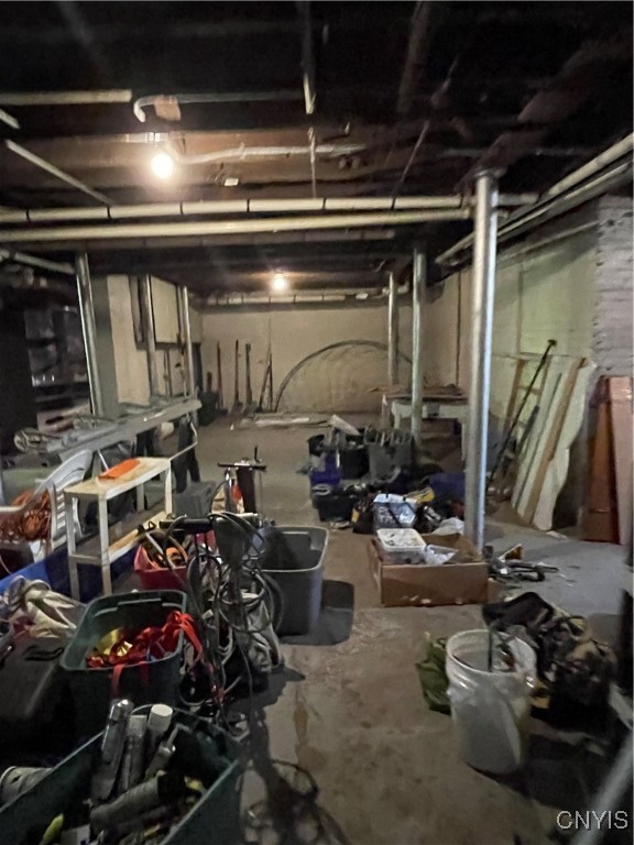 702 Danforth Street Syracuse, NY 13208 - Photo 29 of 32