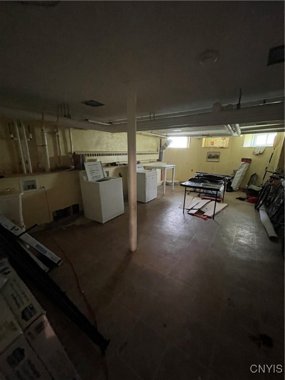 702 Danforth Street Syracuse, NY 13208 - Photo 32 of 32