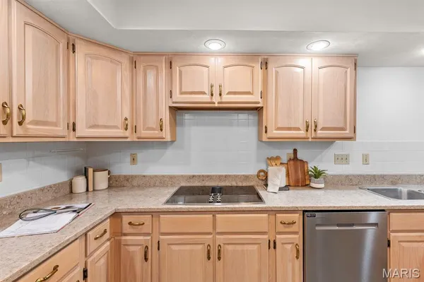 $599,900 | 1005 Timberlake Drive, Edwardsville, IL 62025