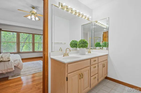 $599,900 | 1005 Timberlake Drive, Edwardsville, IL 62025