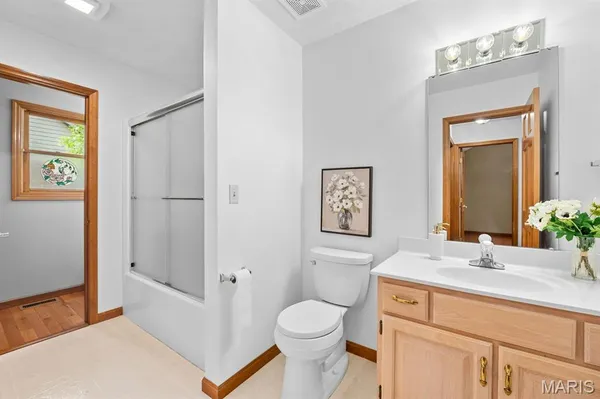 $599,900 | 1005 Timberlake Drive, Edwardsville, IL 62025