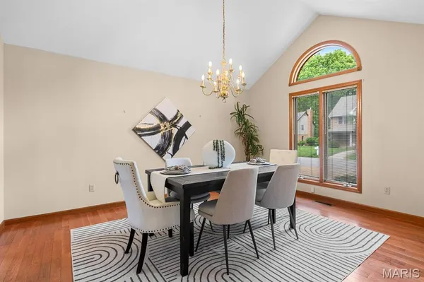 $599,900 | 1005 Timberlake Drive, Edwardsville, IL 62025