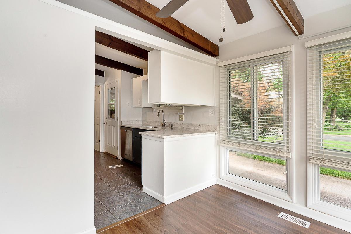2432 Edgevale Road Columbus, OH 43221 - Photo 8 of 29