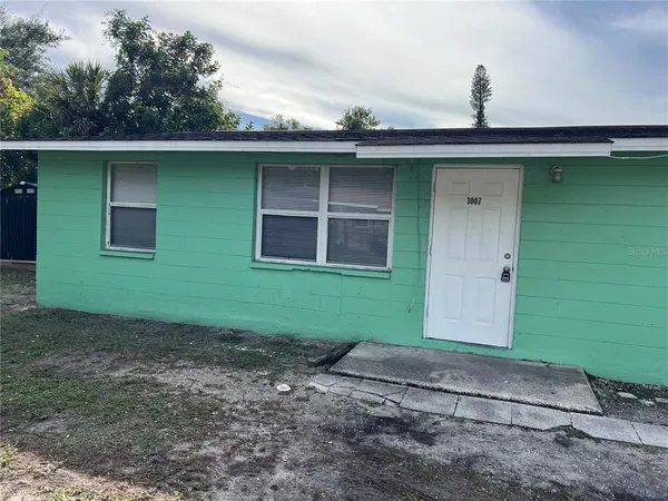 $1,600 | 3007 14th Street East, Bradenton, FL 34208