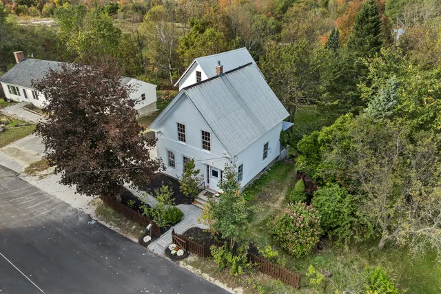$285,000 | 16 Greenwood Street, West Paris, ME 04289