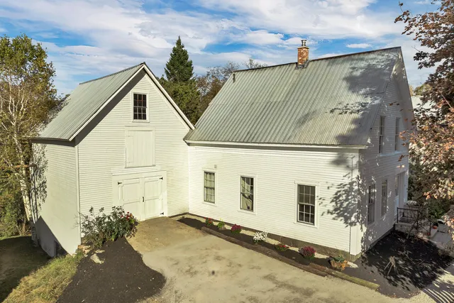 $285,000 | 16 Greenwood Street, West Paris, ME 04289