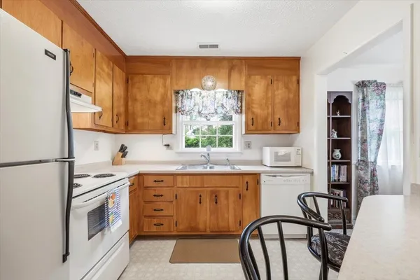 $319,500 | 44 Roller Avenue, Mount Sidney, VA 24467