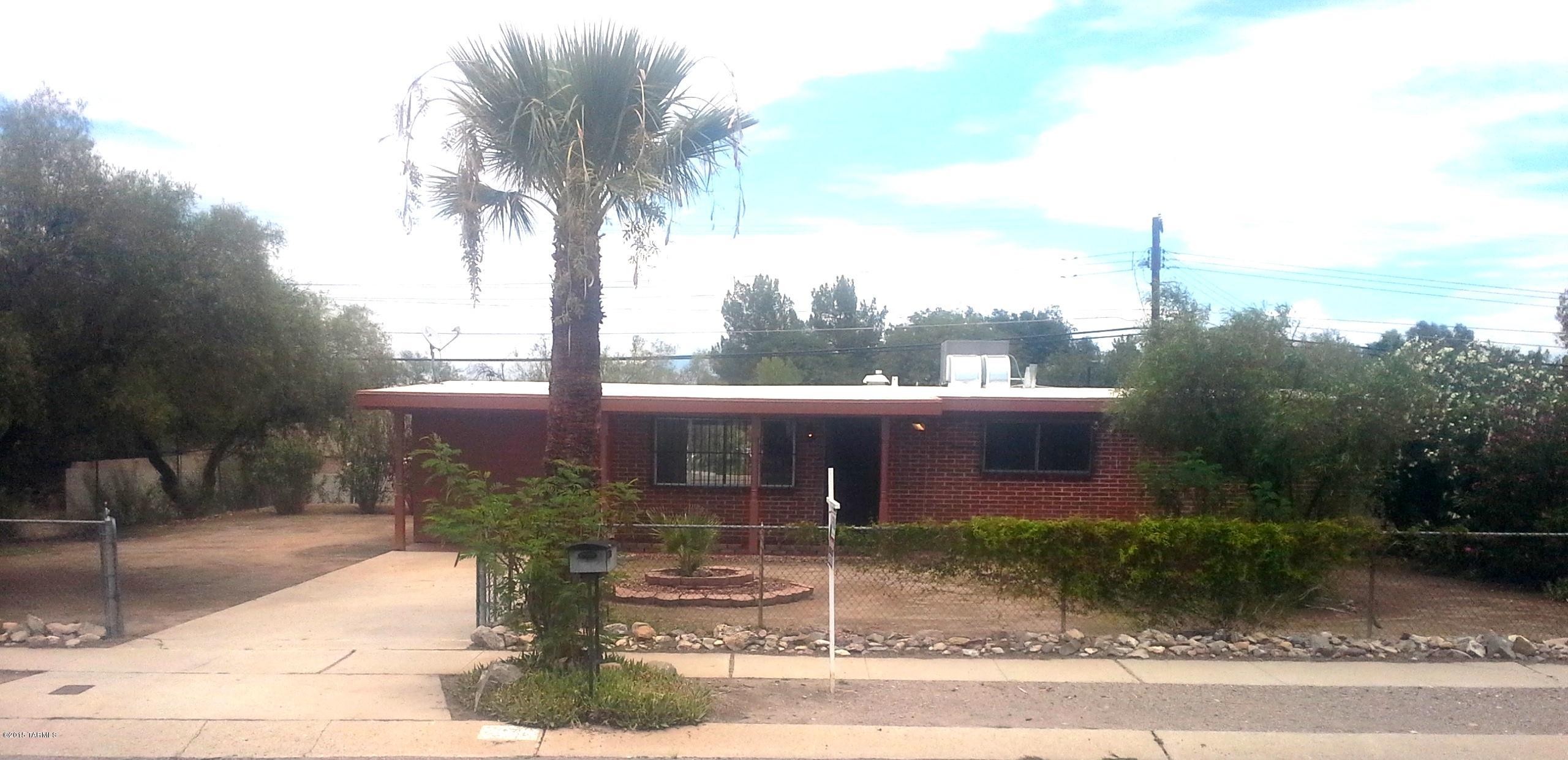 2801 South Lands End Road Tucson, AZ 85713 - Photo 2 of 21