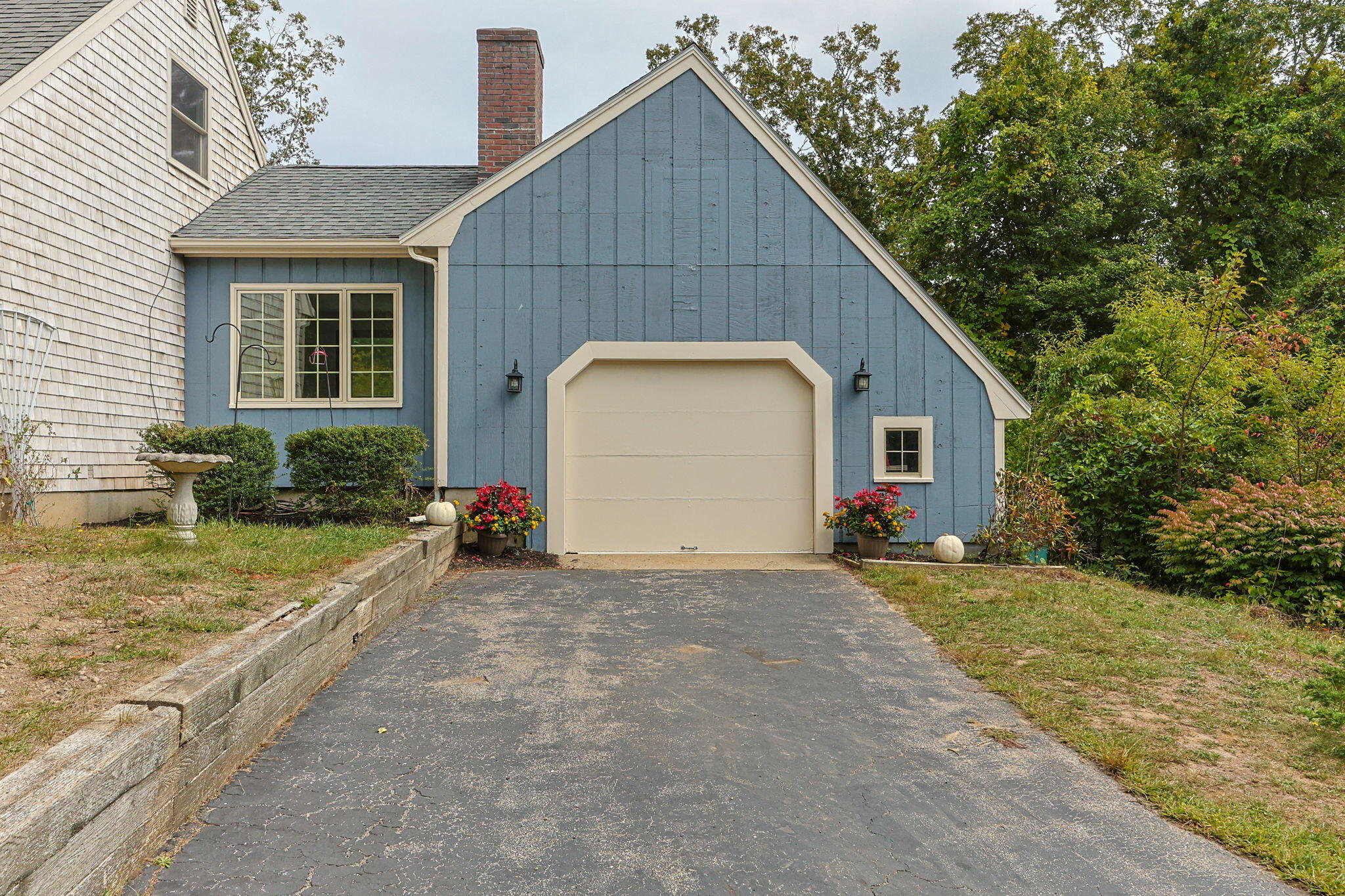 7 Horseshoe Circle Sandwich, MA 02563 - Photo 10 of 92 a view of a house with backyard and garden